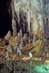 1024px-Lechuguilla_Cave_Pearlsian_Gulf.jpg